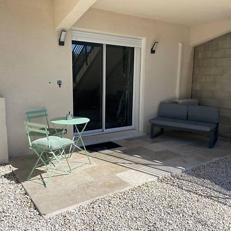 Bel Appartement Avec Parking Cabannes Exterior photo