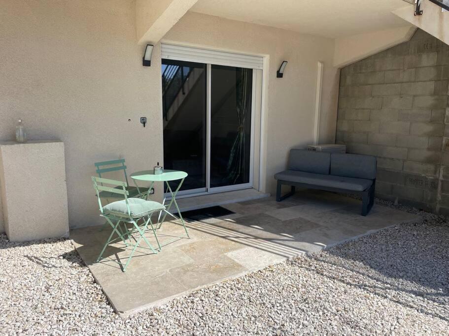Bel Appartement Avec Parking Cabannes Exterior photo