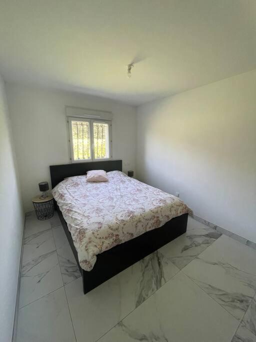 Bel Appartement Avec Parking Cabannes Exterior photo